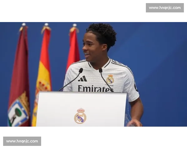 皇马官宣恩德里克抵美合练 巴西神童剑指世俱杯新征程